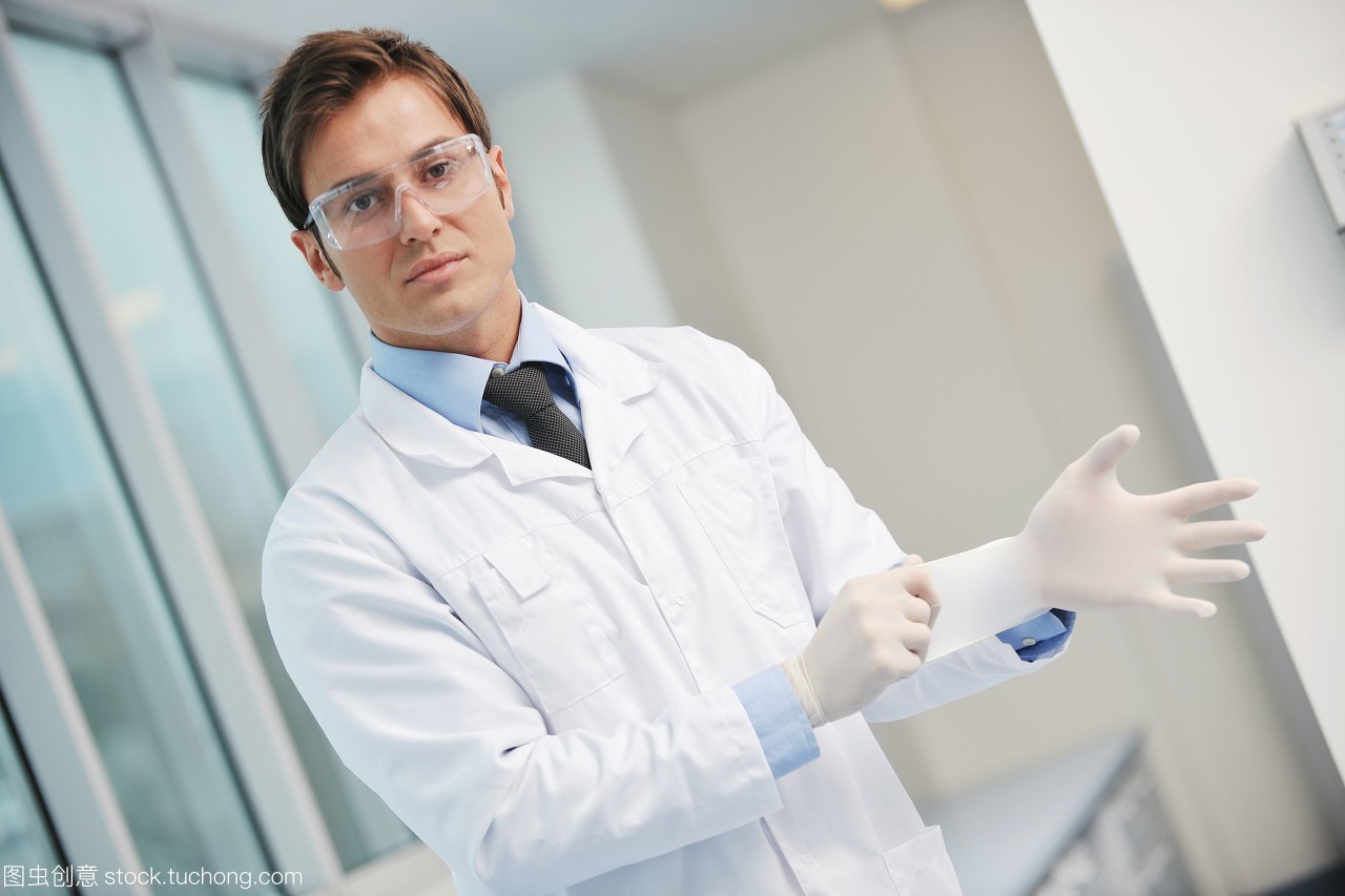 光明实验室 化学教育与医学研究的桥梁——研究与科学博士学生的双重使命